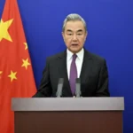 میچ کے دوران مداحوں کی افراتفری، پولیس میدان میں اتر گئی